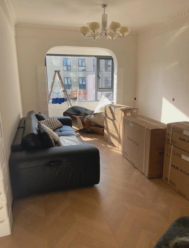 ”？年轻人的客厅新玩法实用又解锁生活新姿势！AG真人百家家乐APP传统沙发正在 “消失(图3)