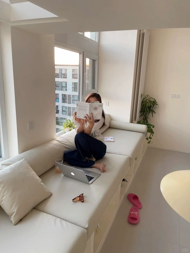 ”？年轻人的客厅新玩法实用又解锁生活新姿势！AG真人百家家乐APP传统沙发正在 “消失(图9)